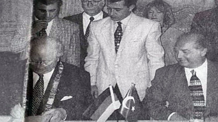 Kardeşler 25’inci yılı kutlayacak