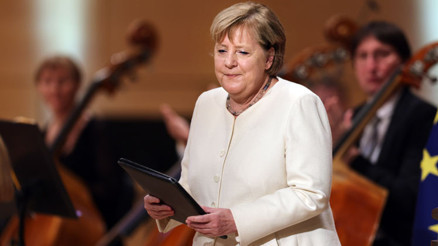 Bu Merkelin de mi savaşıdır Bu Merkelin de mi savaşıdır