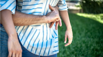 Heimlich Manevrası nedir, nasıl yapılır Heimlich Manevrası uygulanan durumlar