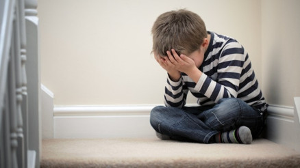 Asperger sendromu nedir Asperger sendromu belirtileri ve tedavisi