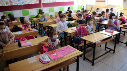Okullar ne zaman kapanıyor 2022 Karneler ne zaman verilecek MEBden yaz tatili açıklaması