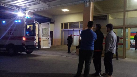 Rizede korkunç olay Tartıştığı çay işçilerine ateş etti: 1 ölü, 2 yaralı Rizede korkunç olay Tartıştığı çay işçilerine ateş etti: 1 ölü, 2 yaralı