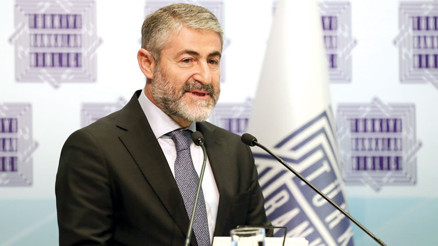 Bakan Nebati, güçlü ve dengeli büyüme eğiliminin sürdüğünü açıkladı: Veriler % 7’ye işaret ediyor Bakan Nebati, güçlü ve dengeli büyüme eğiliminin sürdüğünü açıkladı: Veriler % 7’ye işaret ediyor