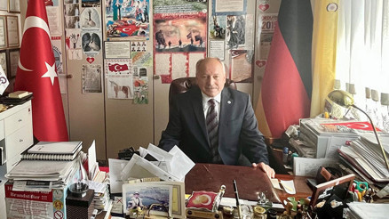 Örnek öğretmen Mehmet Şaşmaz emekli oldu