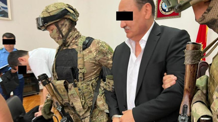 Kırgızistan’da Sağlık Bakanı Beyşenaliyev yolsuzluk yaptığı şüphesiyle gözaltına alındı