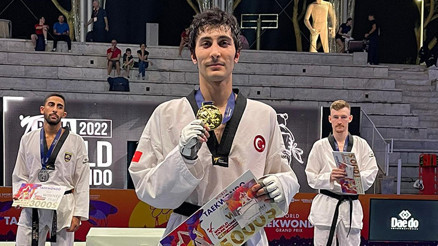 Tekvandoda Hakan Reçber’den tarihi altın madalya