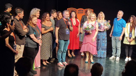 Frankfurt’ta tiyatro coşkusu sürüyor