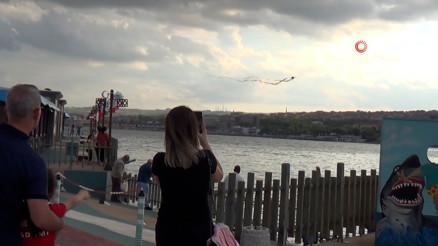 Dosta güven düşmana korku: SOLOTÜRKten muhteşem prova