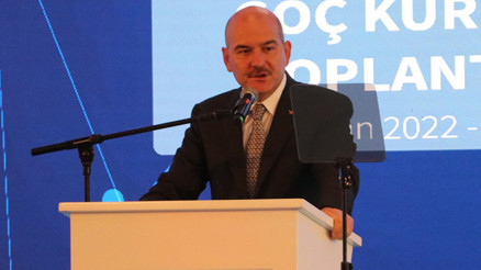 Son dakika... Bugün itibarıyla başlıyor Bakan Soylu duyurdu… Kaçak göçmenlerle ilgili 2 yeni adım