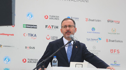 Gençlik ve Spor Bakanı Muharrem Kasapoğlu: Geleneksel sporlara ilgi artıyor Gençlik ve Spor Bakanı Muharrem Kasapoğlu: Geleneksel sporlara ilgi artıyor