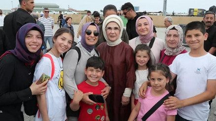 Emine Erdoğan, 5. Etnospor Kültür Festivalini ziyaret etti