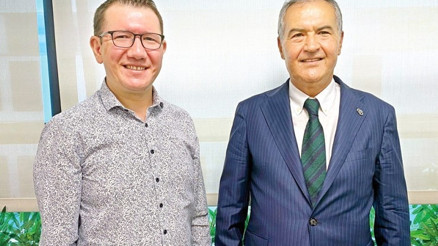 Dünyanın kuru meyve ambarıyız