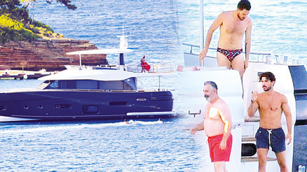 Cem Yılmaz, Uraz Kaygılaroğlu ve Kaan Yıldırımın Bodrum kaçamağı