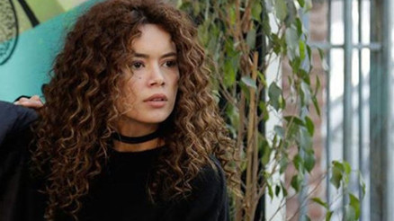 Seray Kaya kimdir, nereli, kaç yaşında Seray Kaya dizileri ve filmleri