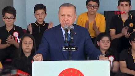 Cumhurbaşkanı Erdoğan, 2021-2022 Eğitim Öğretim Yılı Karne Dağıtım Törenine katıldı