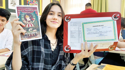 Hüzün de var sevinç de...