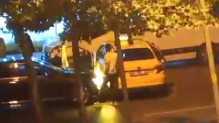 Beylikdüzünde eski nişanlı dehşeti Kadının bindiği taksiyi takip etti, çarparak durdurdu, şoförü darbetti