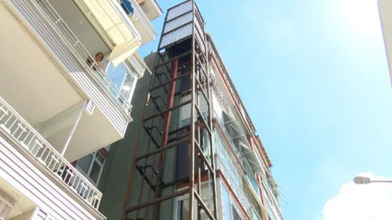 Büyükçekmecede engelli komşuya asansör engeli