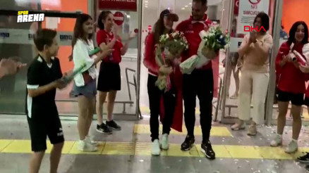 Ayşe Begüm Onbaşı, dünya ikinciliğiyle yurda döndü