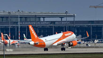 Açın artık kapıları Türk işçiye