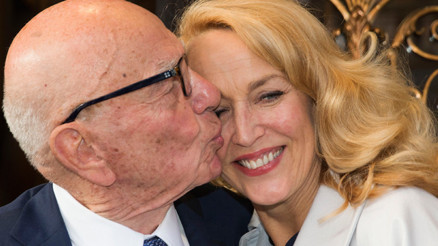 Sevgilisinden ayrılırken bile milyonlar almıştı: Boşanırken milyarder mi olacak