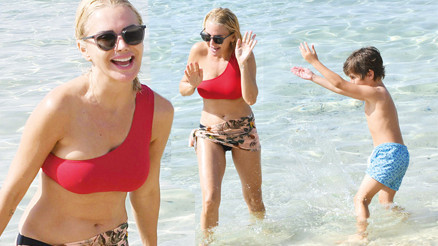 Ece Erken oğlu Eymen ile tatilde