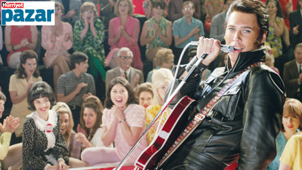 ‘Kral’, Austin’in bedeninde  yeniden sahnede