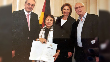 Gülseren Suzan Menzel’e bir ödül daha Gülseren Suzan Menzel’e bir ödül daha
