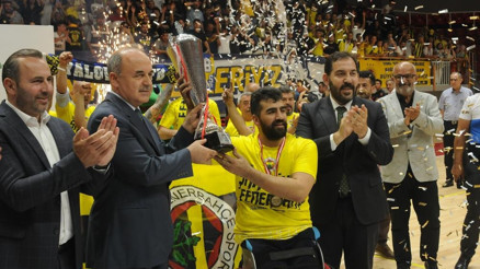 Tekerlekli Sandalye Basketbol Süper Liginde şampiyon Fenerbahçe