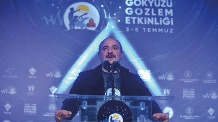 Bakan Varank: Kandile eleman yetiştirilen yerde milli teknoloji hamlesinin neferlerini yetiştiriyoruz Bakan Varank: Kandile eleman yetiştirilen yerde milli teknoloji hamlesinin neferlerini yetiştiriyoruz