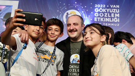 Bakan Varank açıkladı: Avrupanın en büyük teleskobu Erzurumda inşa ediliyor Bakan Varank açıkladı: Avrupanın en büyük teleskobu Erzurumda inşa ediliyor