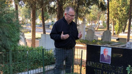 Gerçek babasının kim olduğu 56 yaşında tescillendi Gerçek babasının kim olduğu 56 yaşında tescillendi