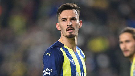 Fenerbahçe’de cevabı merakla beklenen kritik soru: Berisha’ya ne oldu Fenerbahçe’de cevabı merakla beklenen kritik soru: Berisha’ya ne oldu