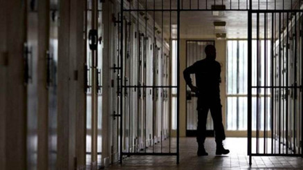 Arjantinde Kirli savaş dönemi subaylarına hapis cezaları