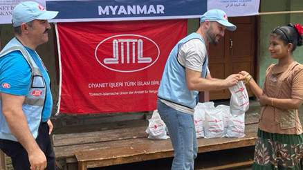 DİTİB’in gönül elçileri gönüllere dokunmaya devam ediyor DİTİB’in gönül elçileri gönüllere dokunmaya devam ediyor