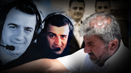 15 Temmuz şehidi ikiz polislerin babası, gözyaşlarıyla oğullarını andı 15 Temmuz şehidi ikiz polislerin babası, gözyaşlarıyla oğullarını andı