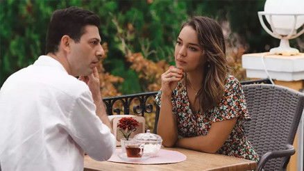 Mutlu Aile Tablosu filmi oyuncuları kimler, konusu nedir Mutlu Aile Tablosu oyuncu kadrosu