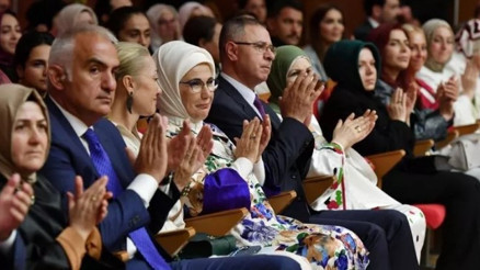 Emine Erdoğan, Filistin Gençlik Orkestrası ve CSO sanatçılarının Barış Konserini izledi