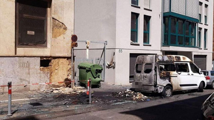 Türkiye’nin Stuttgart Başkonsolosluğu aracı kundaklandı