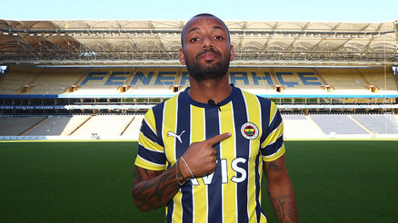 Fenerbahçenin yeni transferi Joao Pedro: Eşsiz bir kulüp, en iyi tercihi yaptım Fenerbahçenin yeni transferi Joao Pedro: Eşsiz bir kulüp, en iyi tercihi yaptım