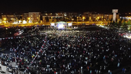 25inci Kayısı Festivali coşkuyla başladı 25inci Kayısı Festivali coşkuyla başladı