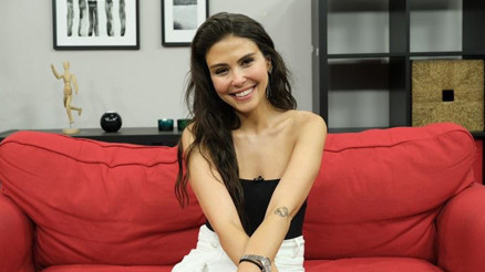 Dilara Aksüyek Romantik konular beni etkilemiyor, aşık da olmuyorum.