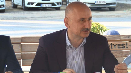 Bakan Karaismailoğlu: Bin minibüsün daha dönüşümü konusunda çalışmamız var Bakan Karaismailoğlu: Bin minibüsün daha dönüşümü konusunda çalışmamız var