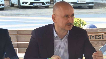 Bakan Adil Karaismailoğlu: Bin minibüsün daha dönüşümü konusunda çalışmamız var Bakan Adil Karaismailoğlu: Bin minibüsün daha dönüşümü konusunda çalışmamız var