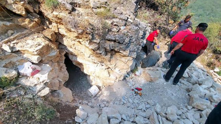 Define kazısı yaparken kullandığı hiltiden çıkan gazdan zehirlenip öldü Define kazısı yaparken kullandığı hiltiden çıkan gazdan zehirlenip öldü