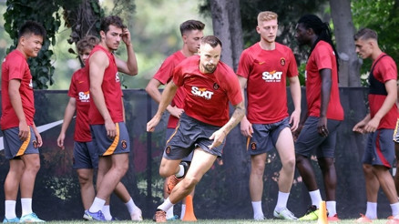Galatasarayın Antalyaspor maçı kamp kadrosu belli oldu Eksikler...