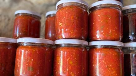 Konserve menemen nasıl yapılır Kavanozda kışlık ve kahvaltılık menemen tarifi, malzemeleri ve yapımı
