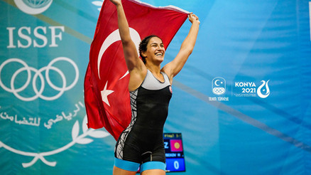 Konyada madalyalar yağmur gibi yağıyor