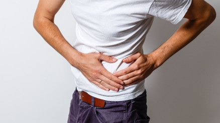 Erkeklerde sol kasık ağrısı neden olur ve hangi doktor ile bölüme gidilir Neyin belirtisi olabilir ve bacağa vurması ne demek Erkeklerde sol kasık ağrısı neden olur ve hangi doktor ile bölüme gidilir Neyin belirtisi olabilir ve bacağa vurması ne demek