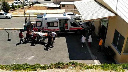 Son dakika... Şanlıurfada karakola hain saldırı Acı haber: 1 asker şehit, 4 yaralı